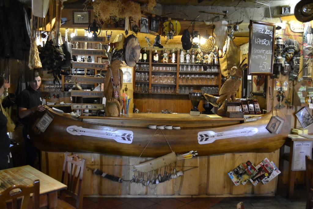 Restaurant A Penzion Steak Station Pardubice Exterior photo